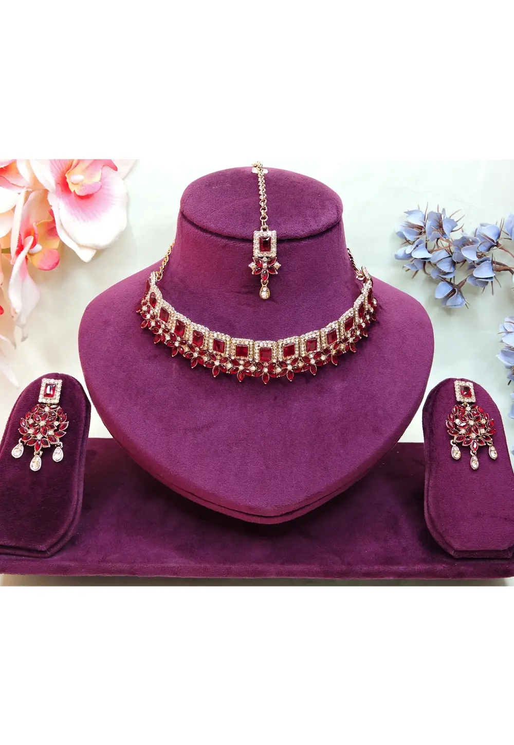 Red Alloy Necklace Set With Earrings and Maang Tikka 337090