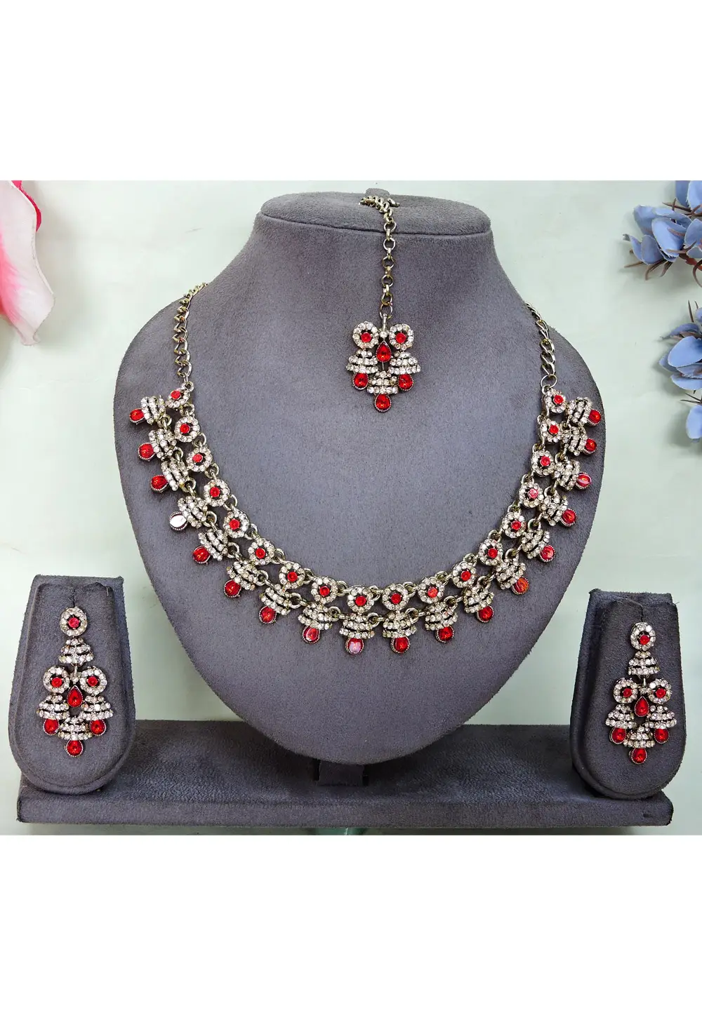 Red Alloy Necklace Set With Earrings and Maang Tikka 337104