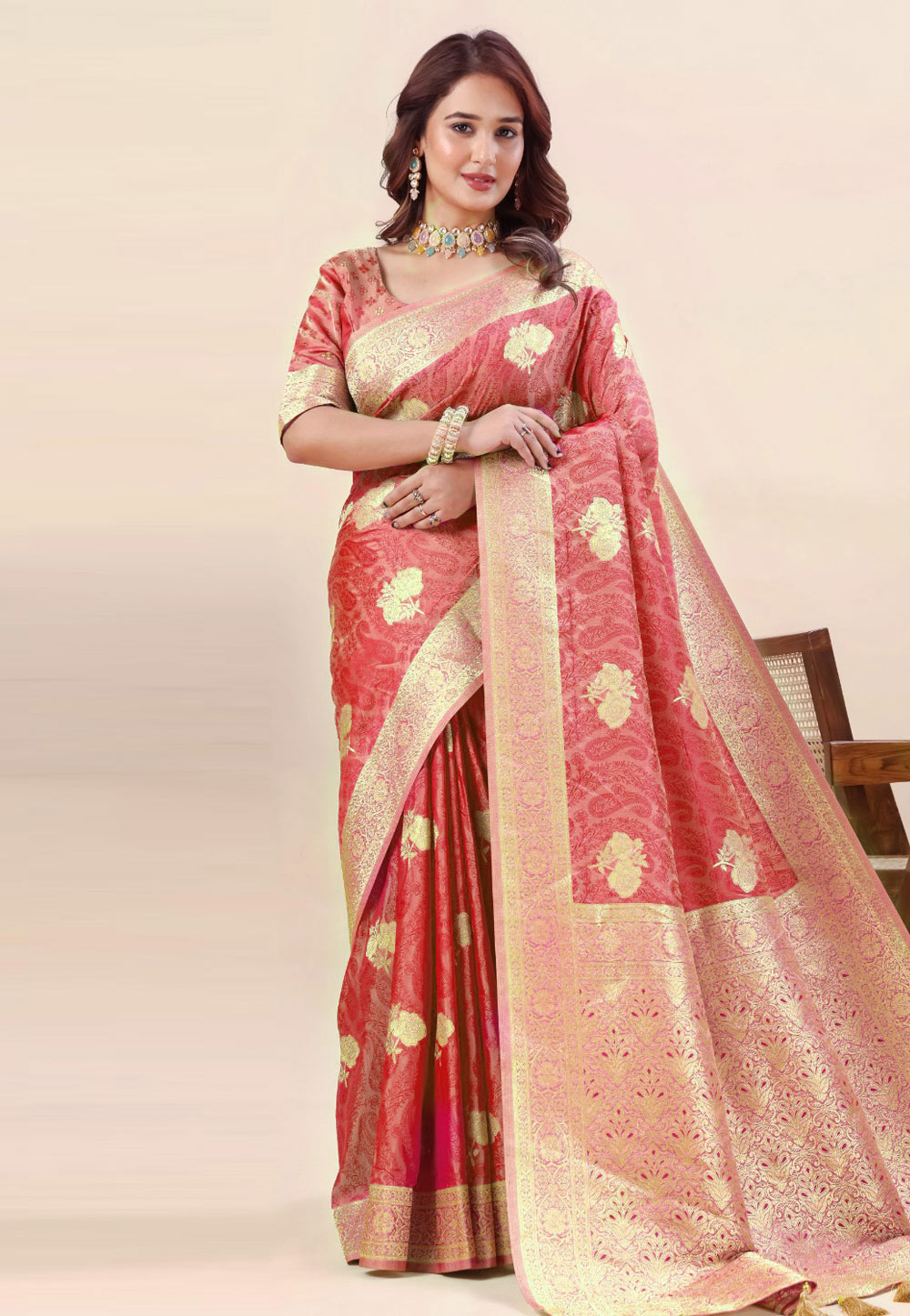 Red Banarasi Jacquard Saree With Blouse 329031