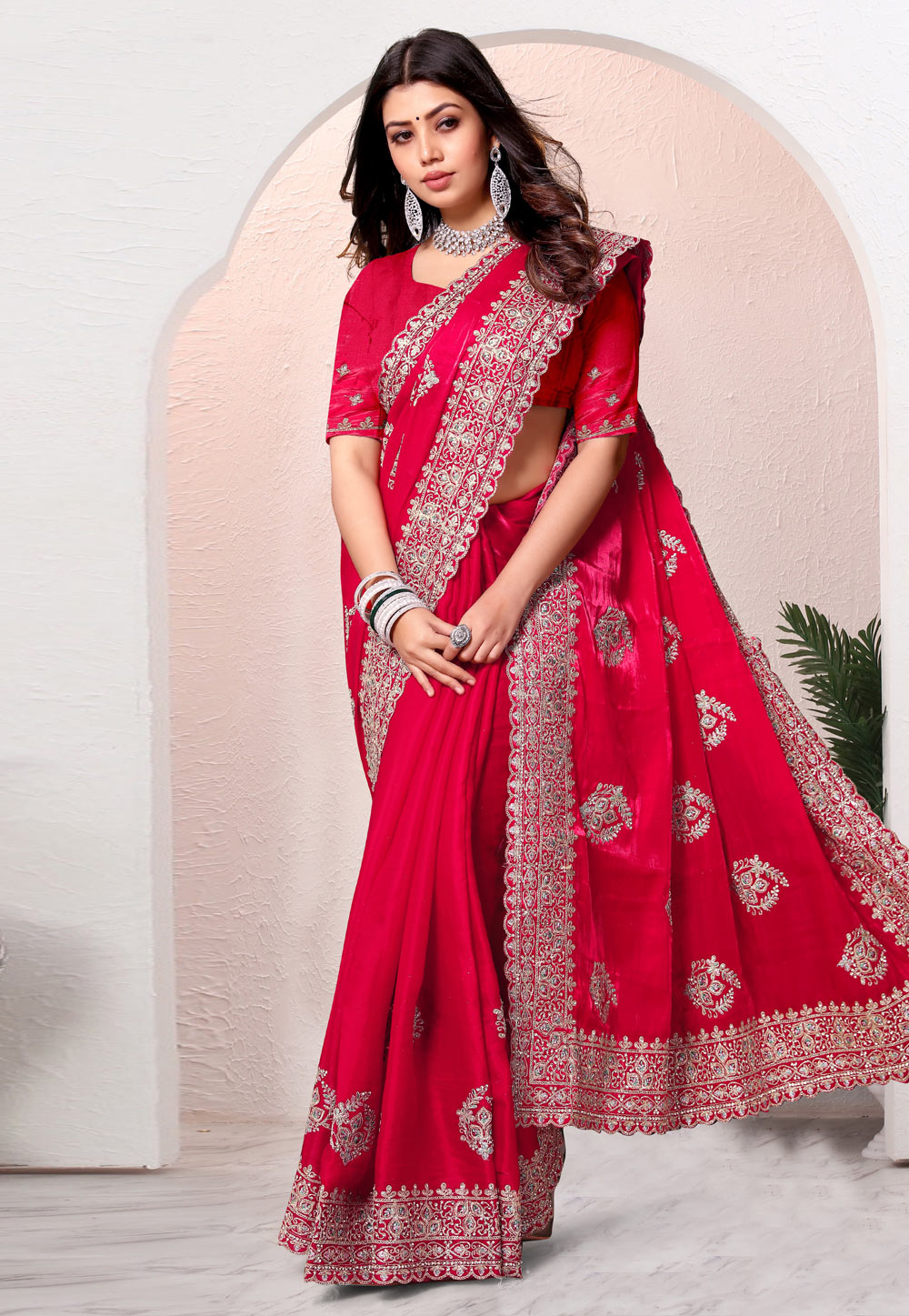Magenta Crepe Silk Saree With Blouse 282857