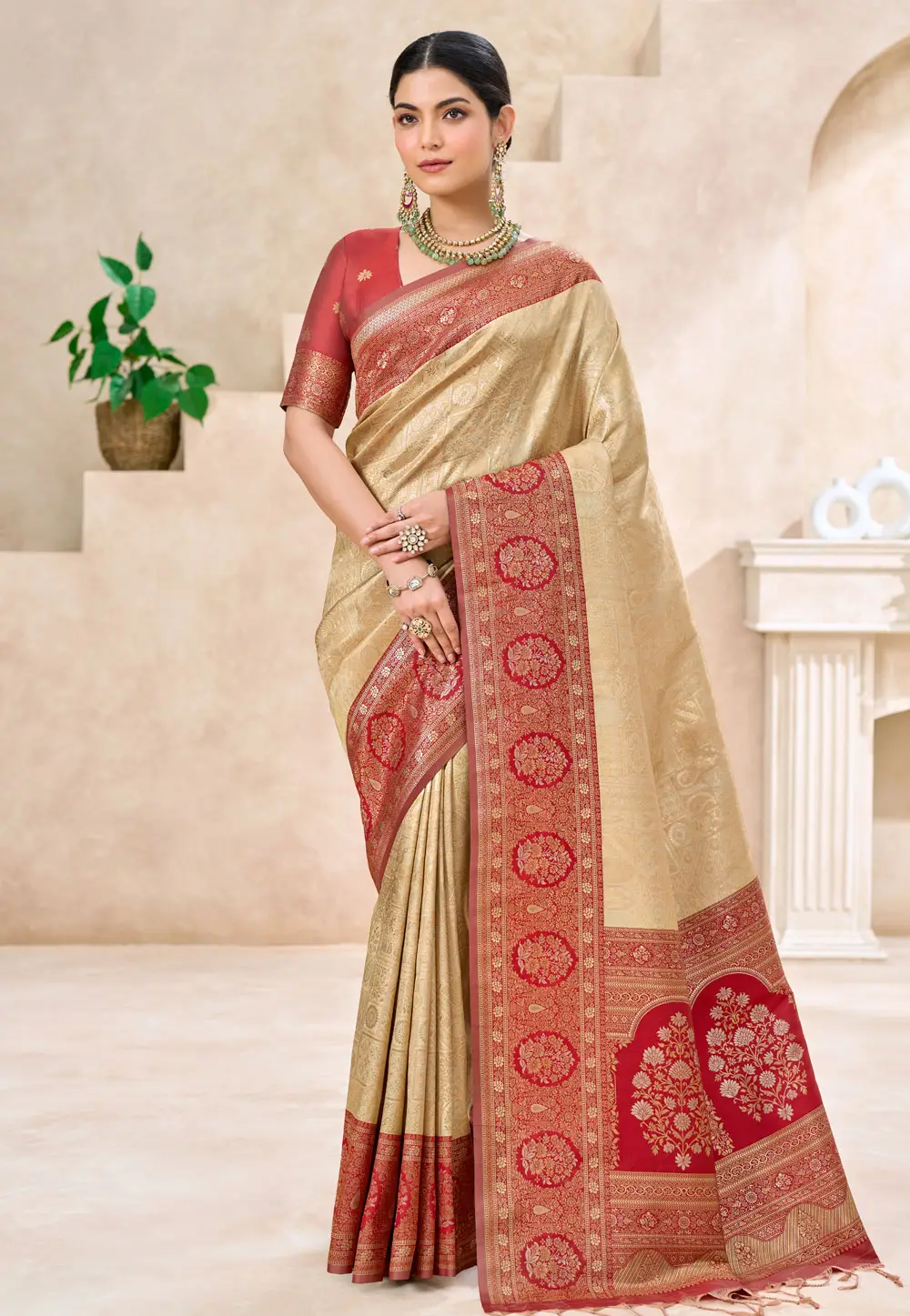 Red Kanjivaram Silk Saree With Blouse 334360