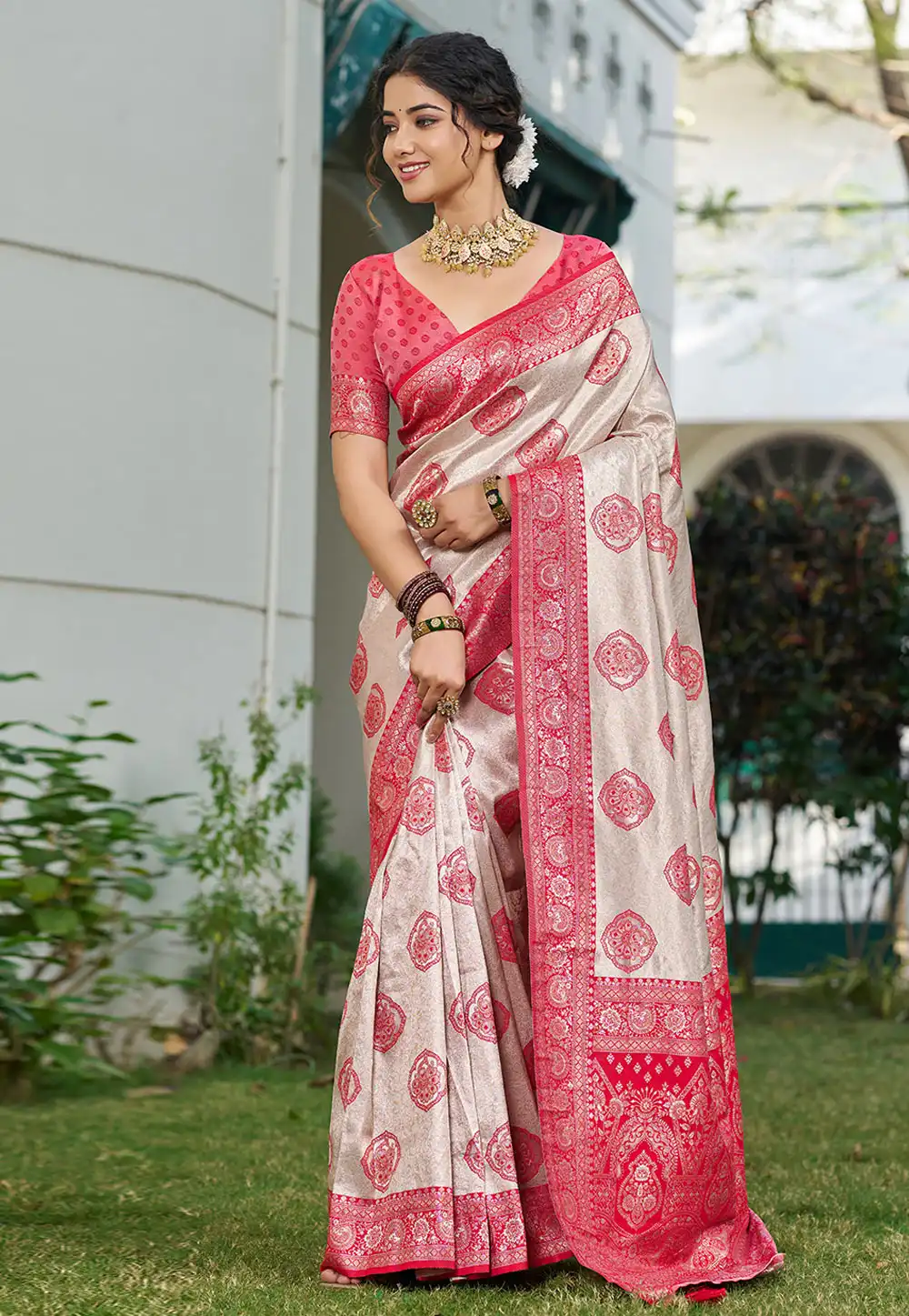 Red Silk Saree With Blouse 327113