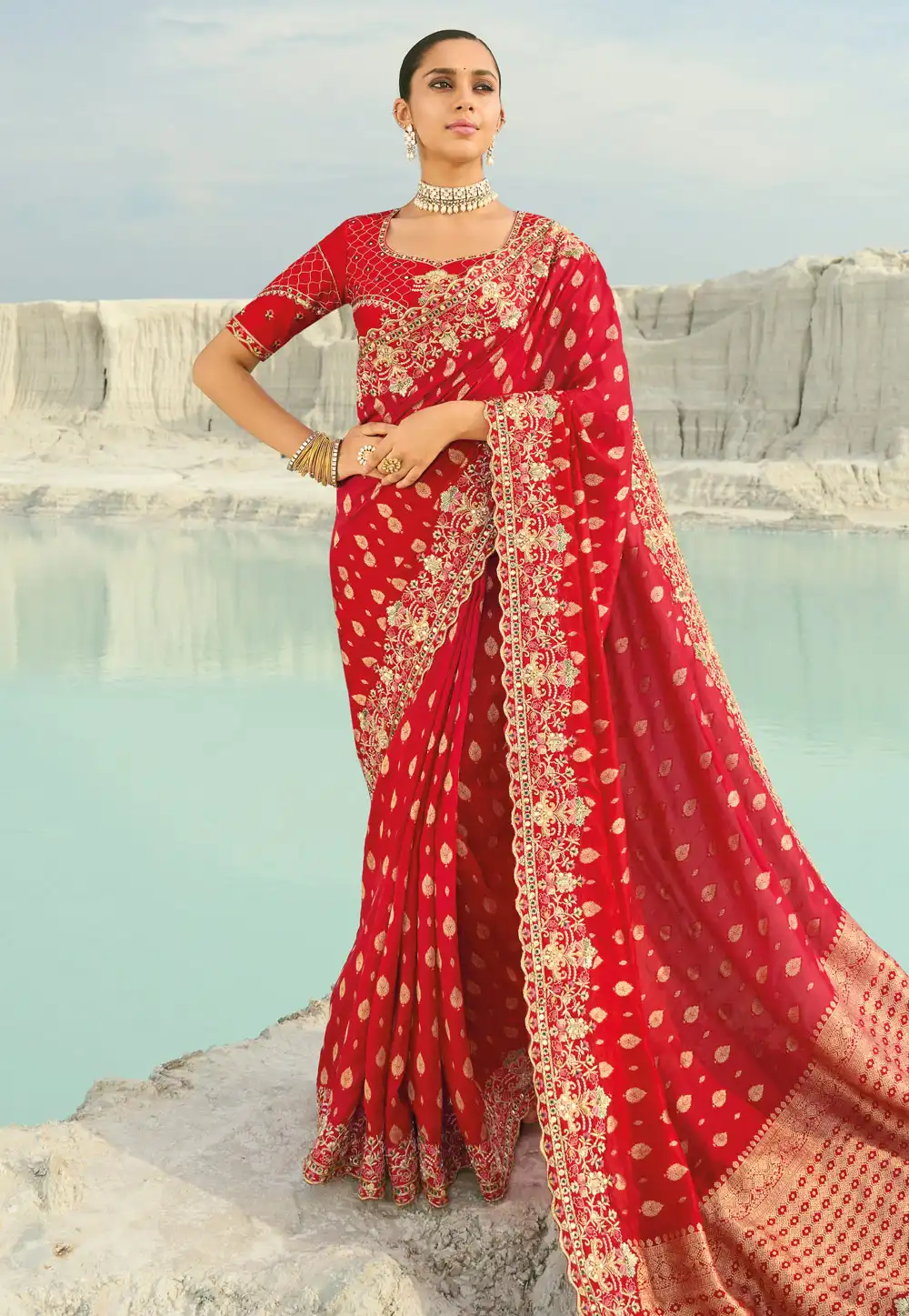 Red Viscose Saree With Blouse 319300