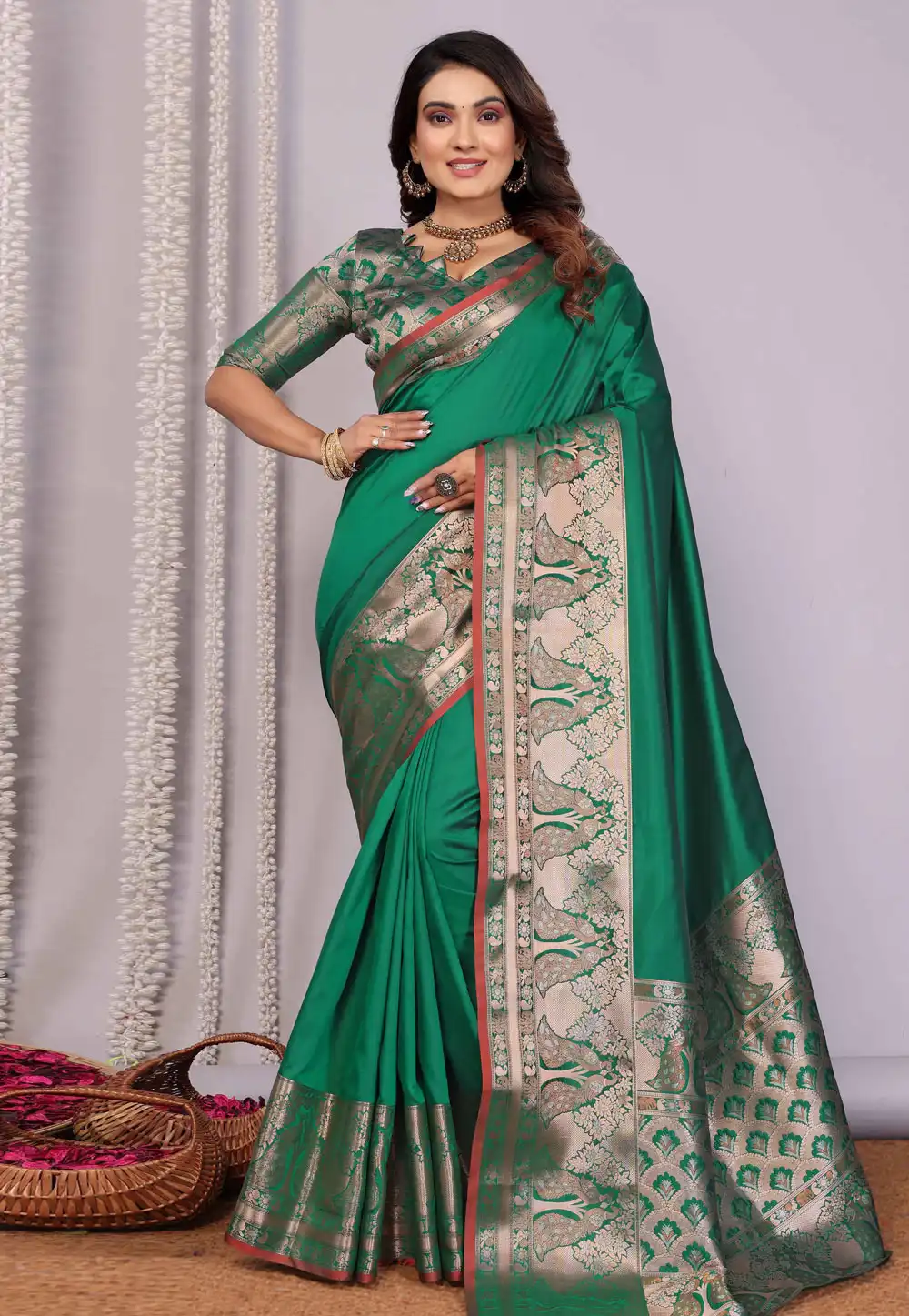 Sea Green Silk Saree With Blouse 321043