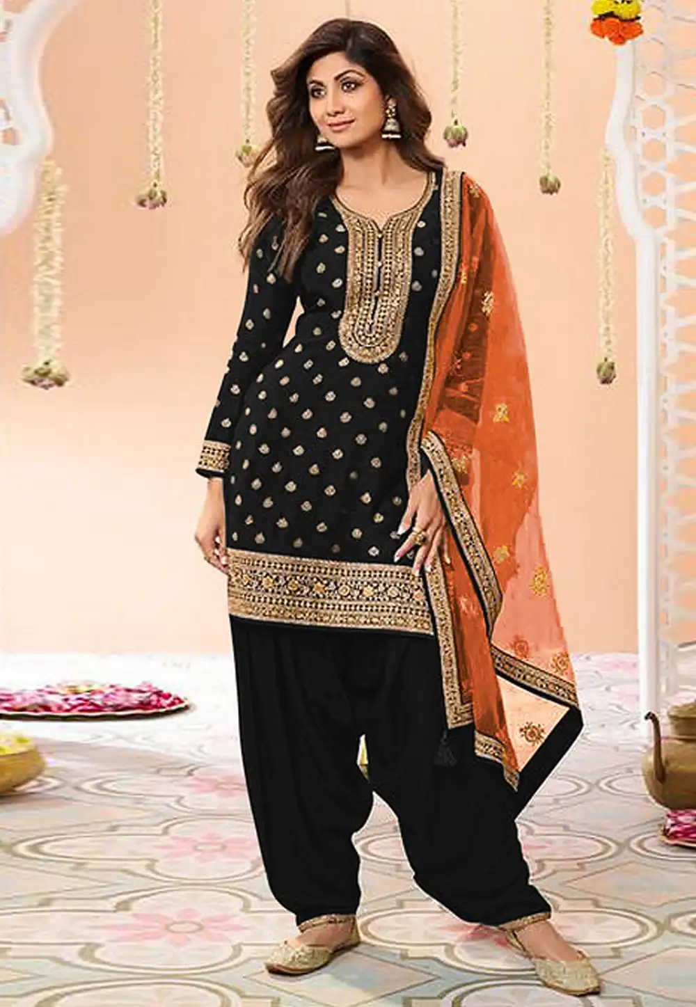 Shilpa Shetty Black Viscose Jacquard Patiala Suit 329175