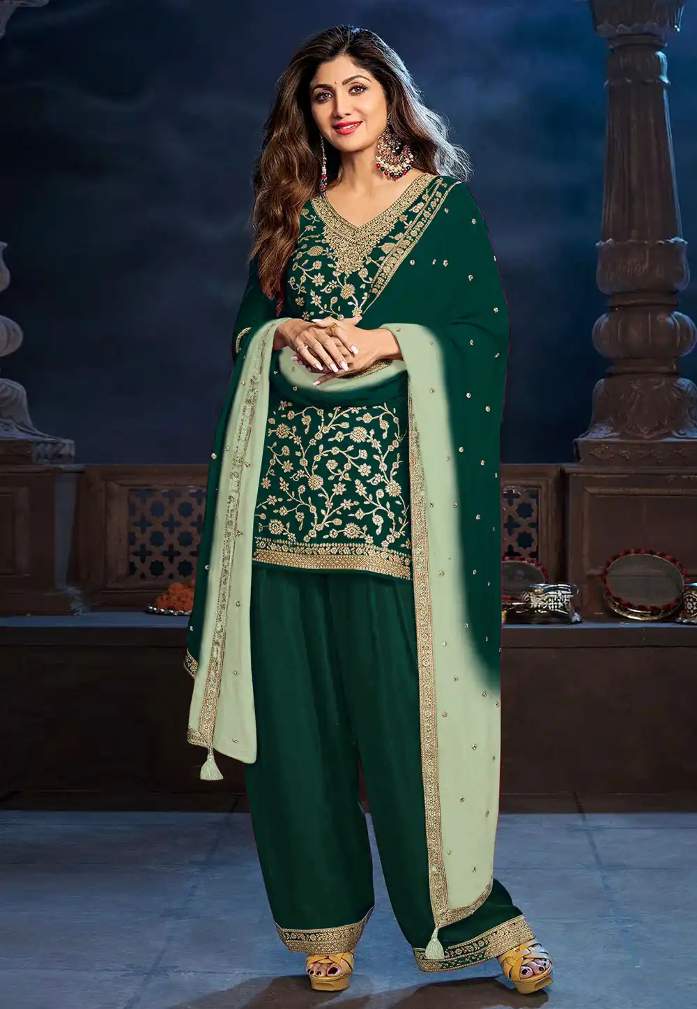 Shilpa Shetty Green Viscose Palazzo Suit 324868