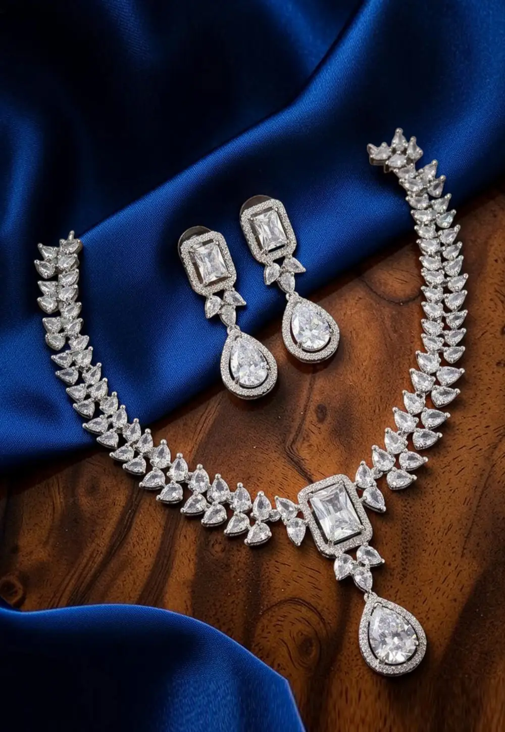 Silver Alloy Necklace With Earrings 331086