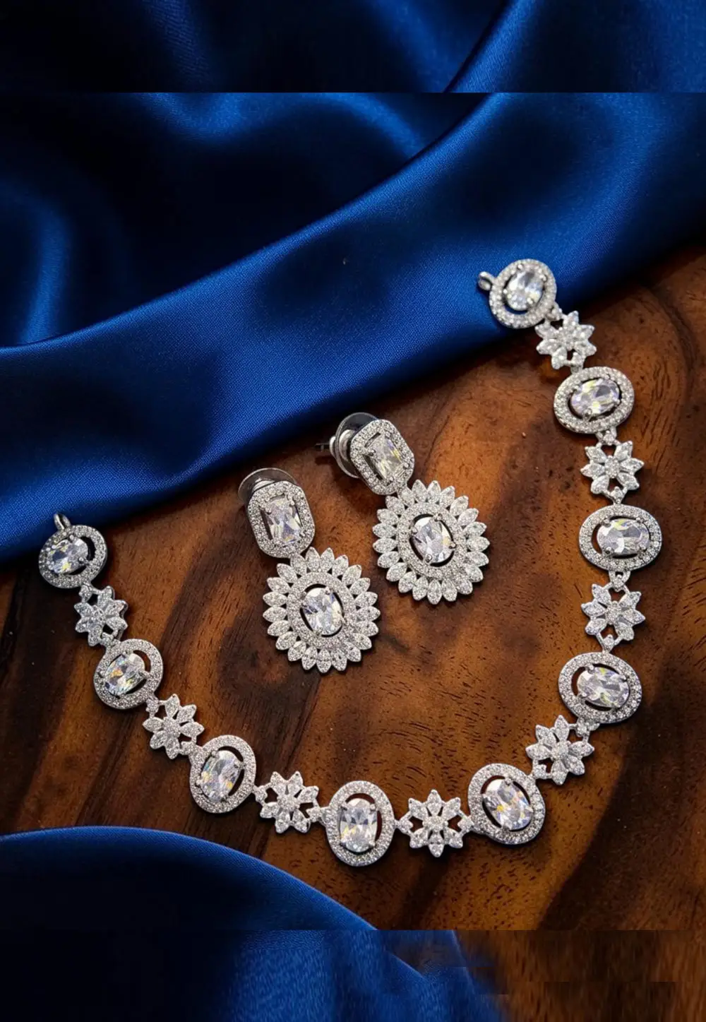 Silver Alloy Necklace With Earrings 331094
