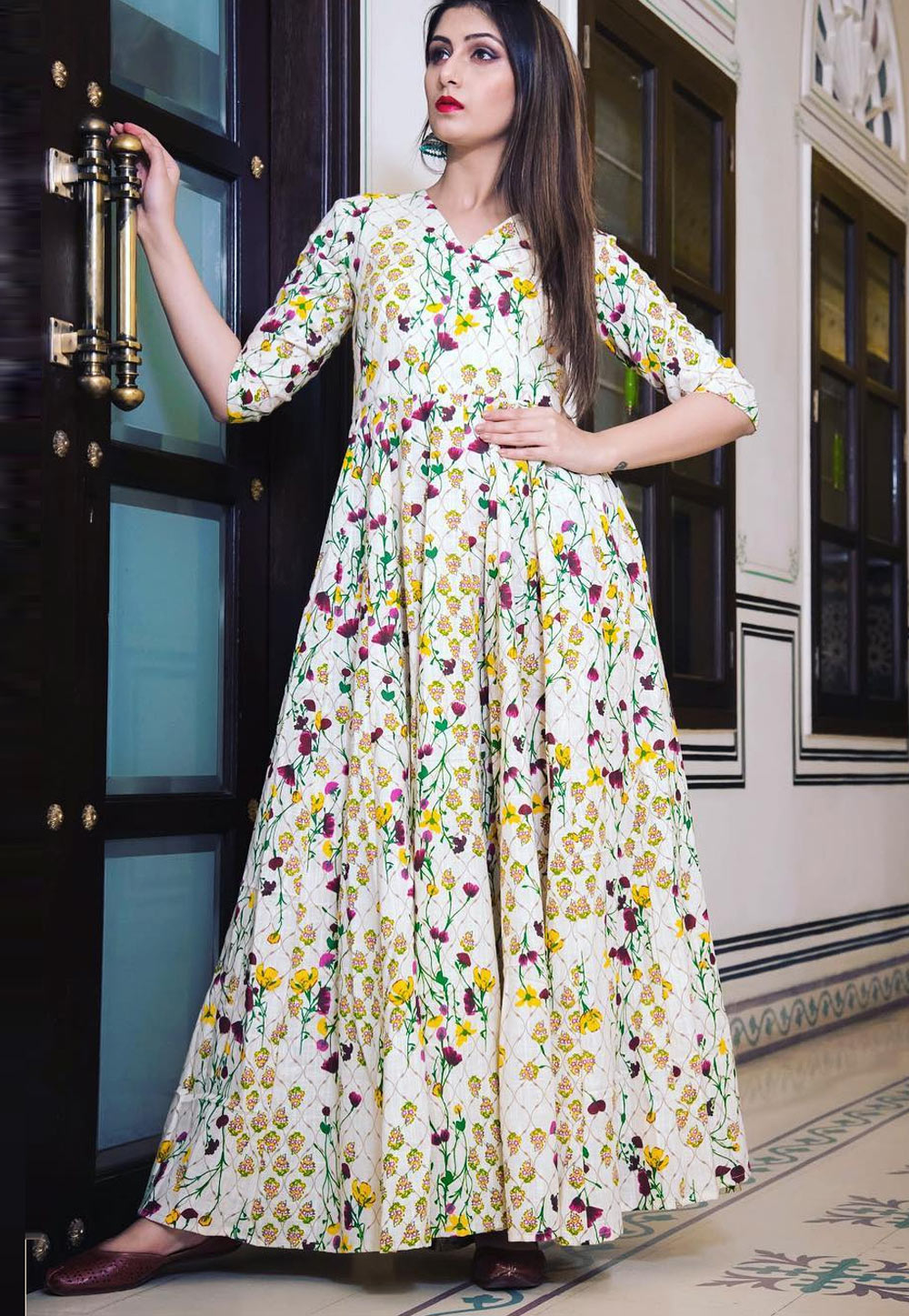 Off White Muslin Readymade Flared Gown 163085