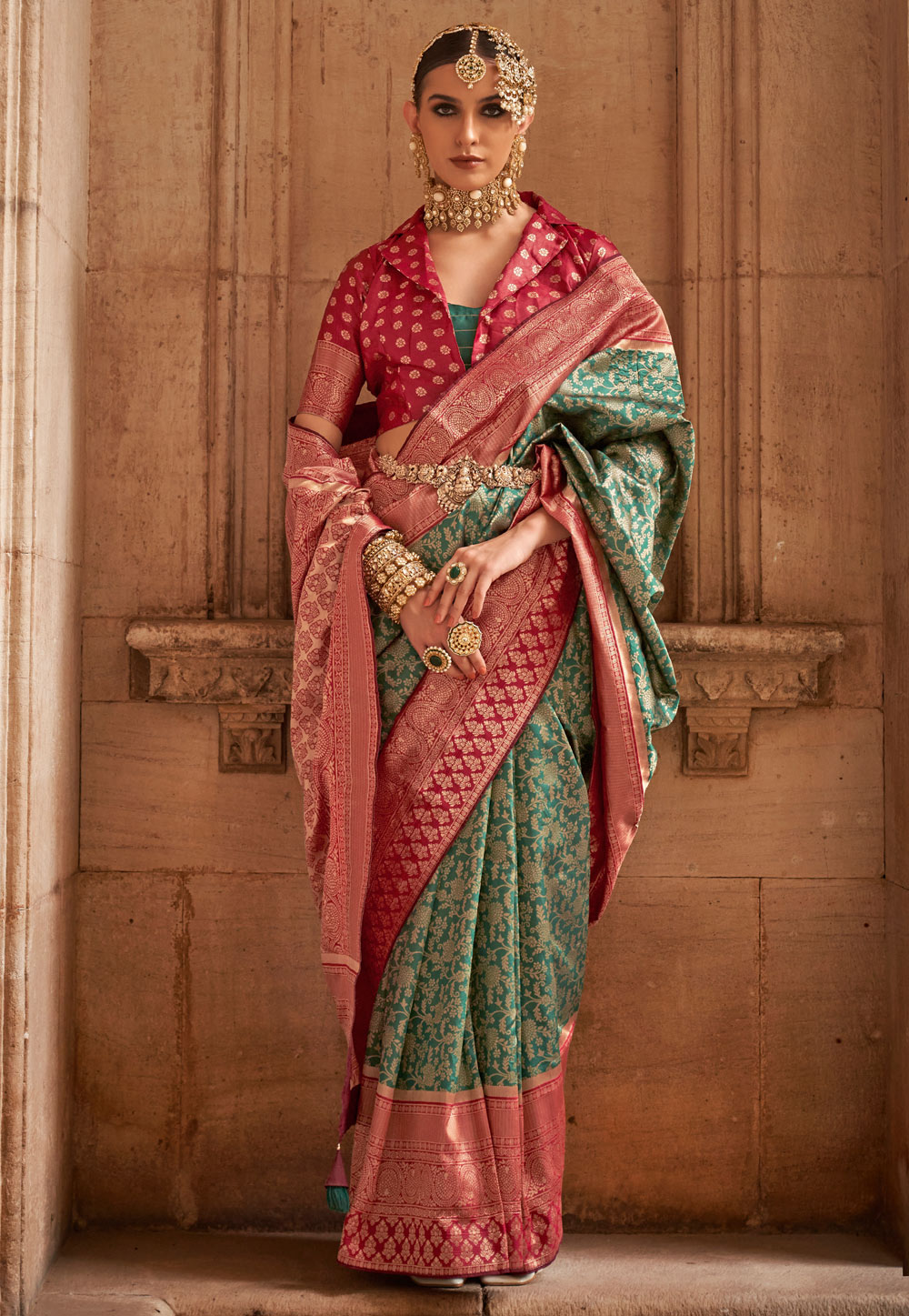 Green Silk Saree With Blouse 274883