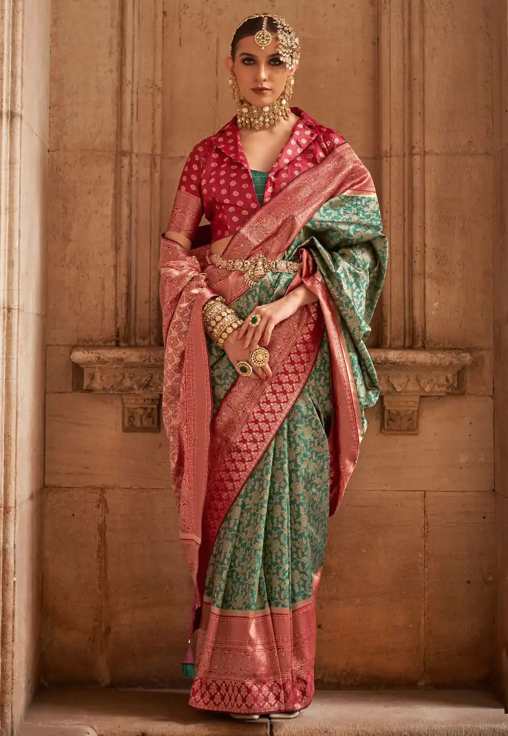 Green Silk Saree With Blouse 274883