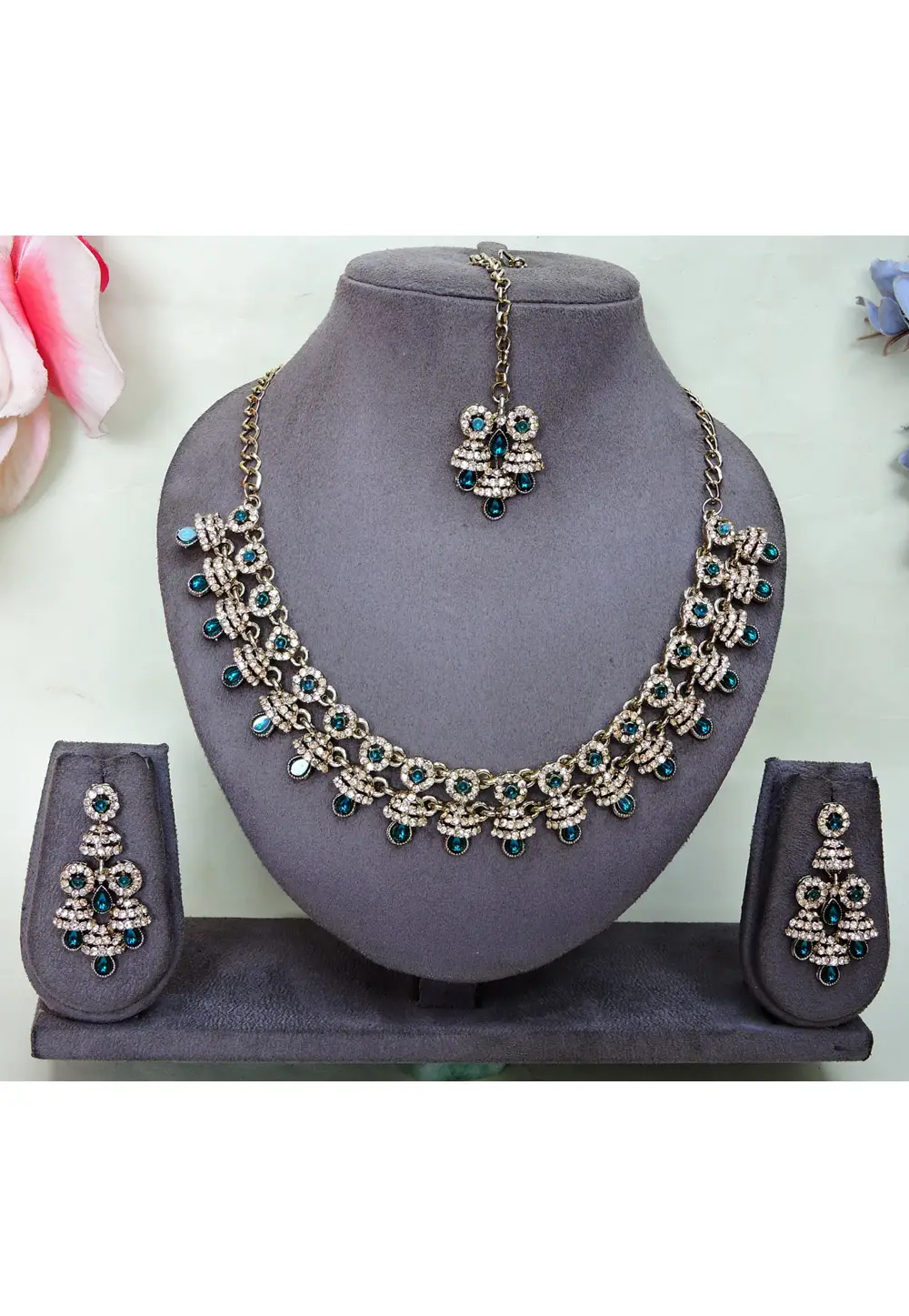 Teal Alloy Necklace Set With Earrings and Maang Tikka 337102