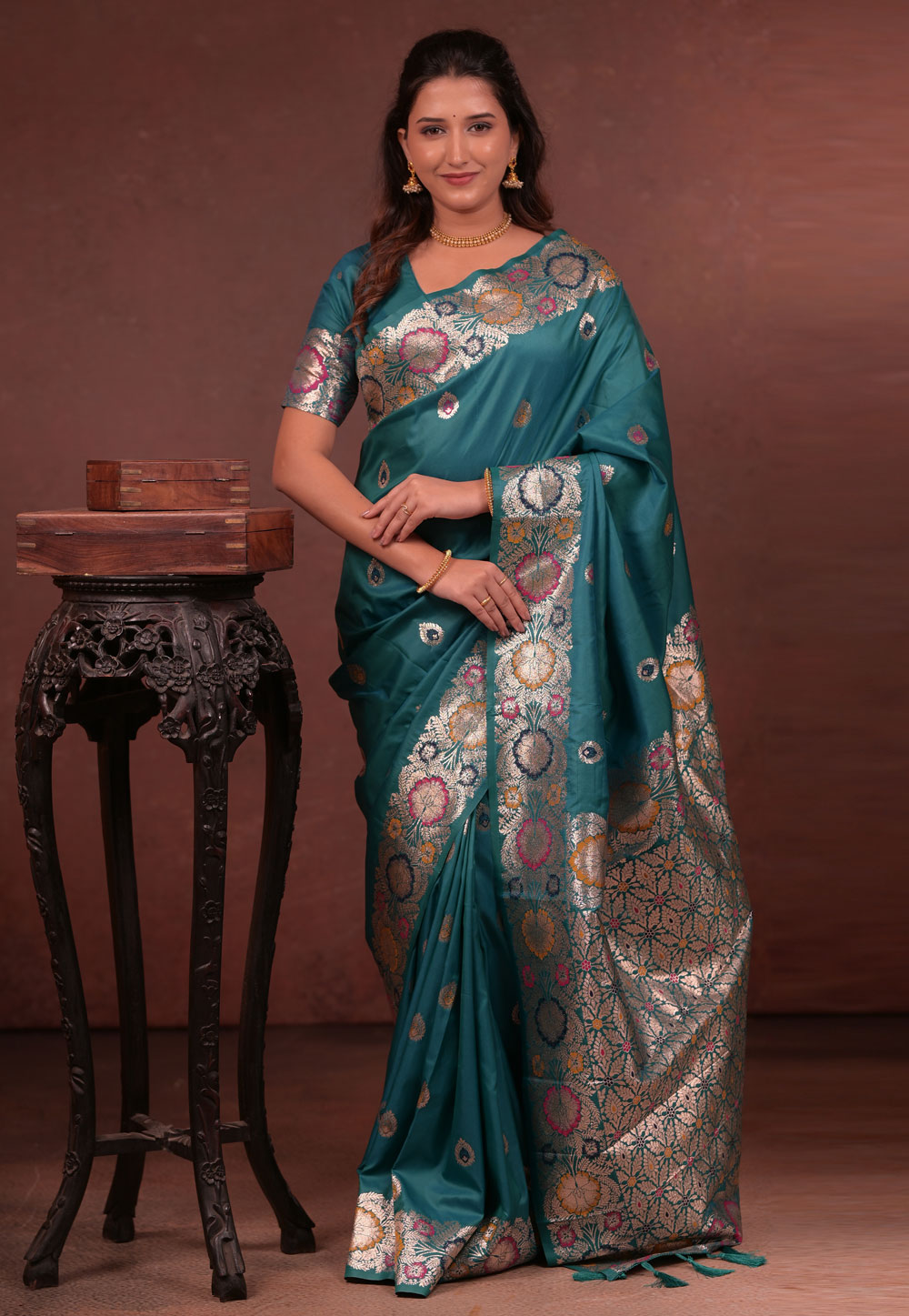 Teal Silk Saree With Blouse 329050