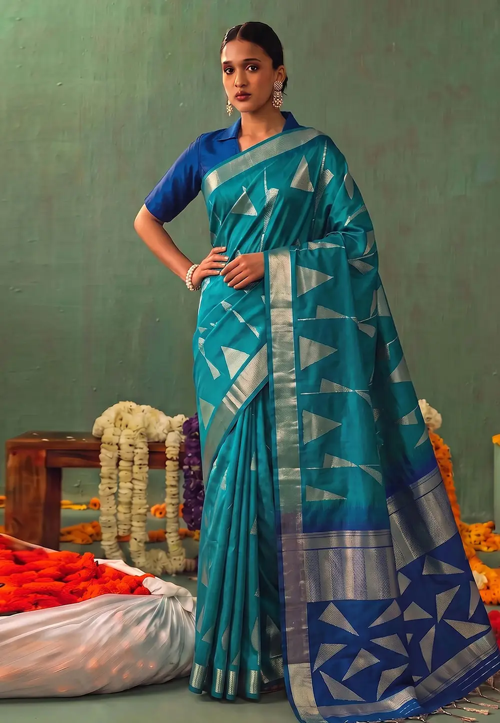 Teal Silk Saree With Blouse 335141