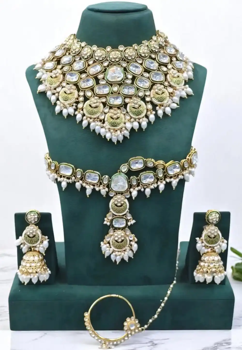 White Alloy Bridal Set 328412