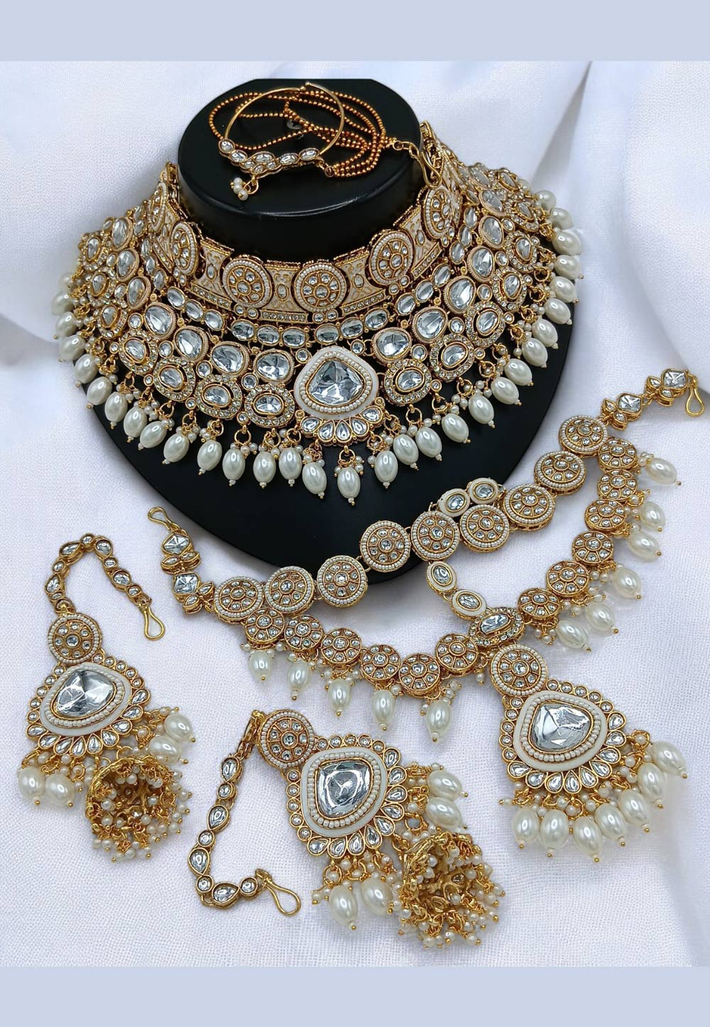 White Alloy Bridal Set 315694