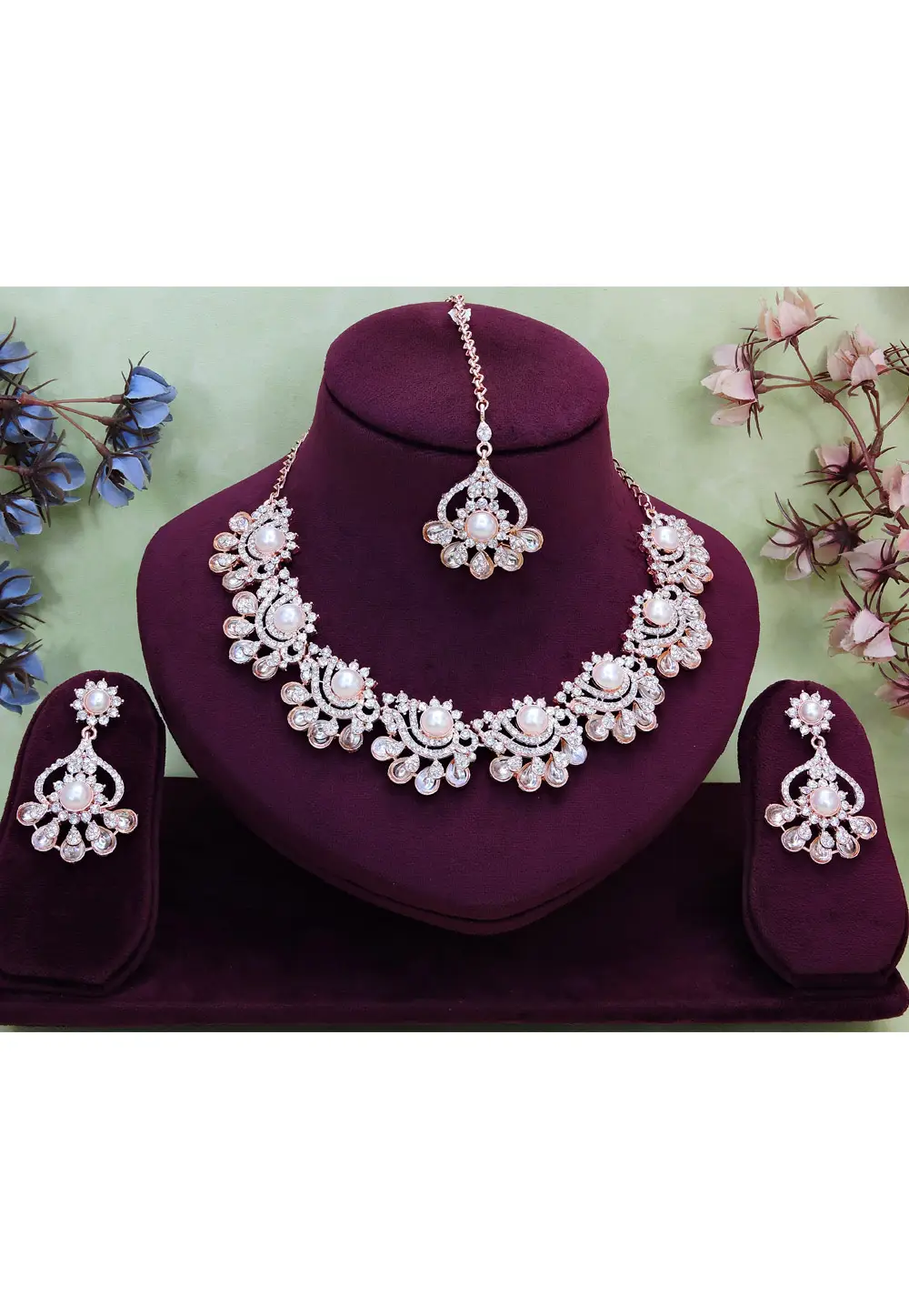 White Alloy Necklace Set With Earrings and Maang Tikka 332166