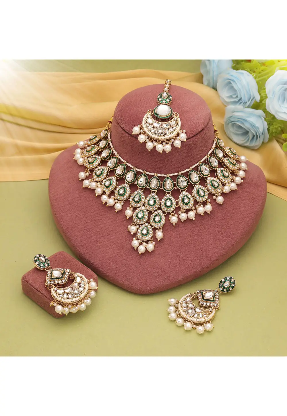 White Alloy Necklace Set With Earrings and Maang Tikka 334909