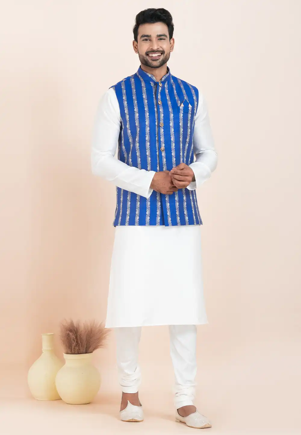 White Banarasi Silk Kurta Pajama With Jacket 304831