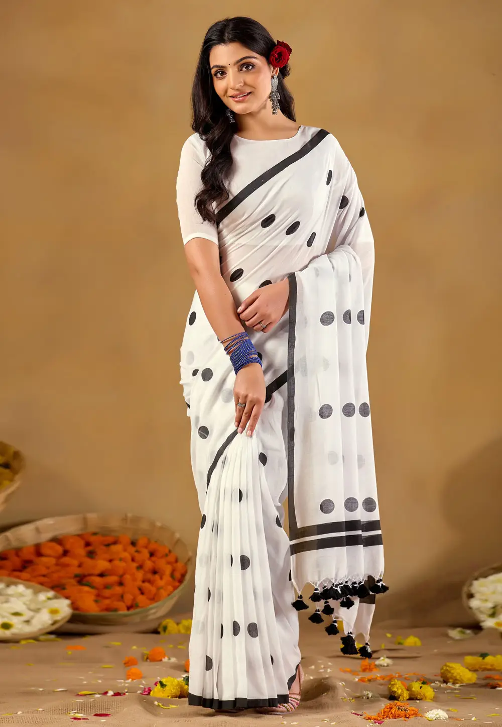 White Cotton Saree With Blouse 332680