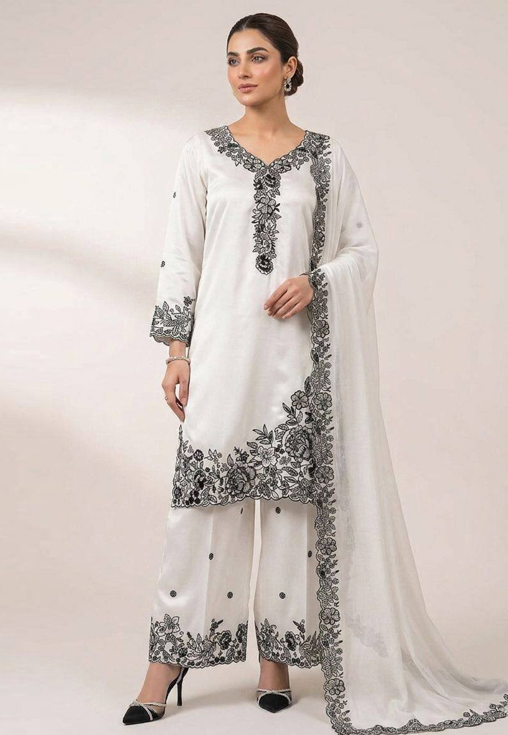 White Crepe Readymade Palazzo Suit 329812