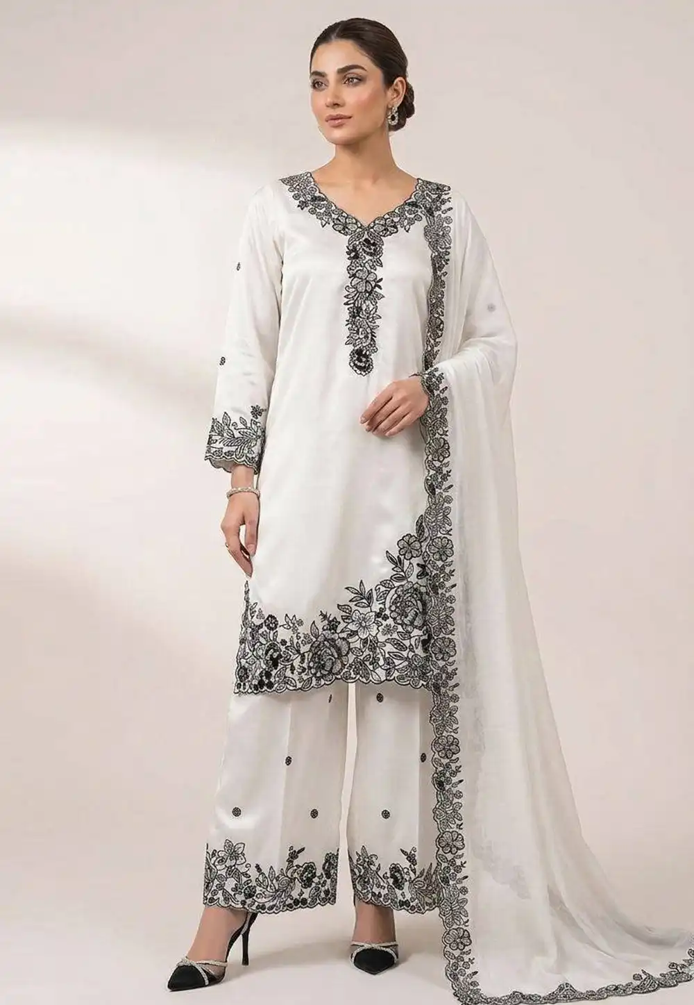 White Crepe Readymade Palazzo Suit 329812