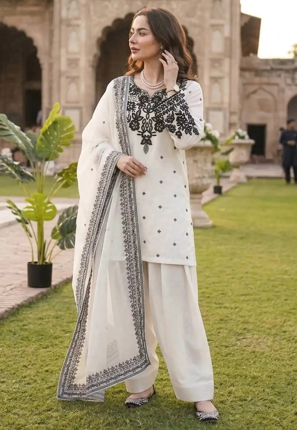 White Crepe Readymade Punjabi Suit 329631