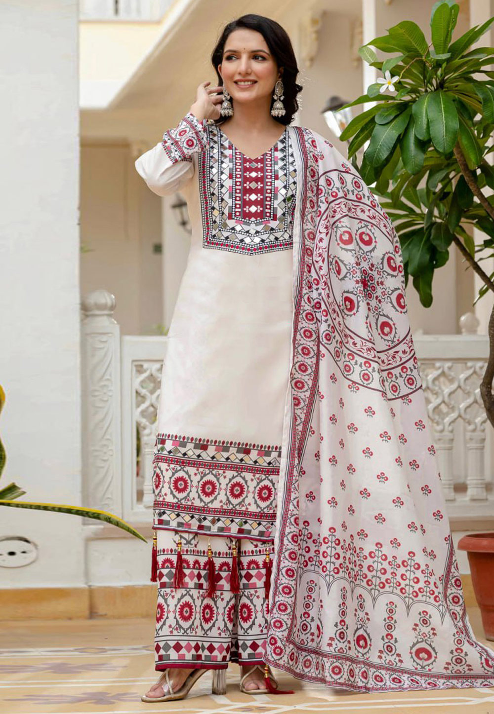 White Muslin Readymade Palazzo Suit 318770