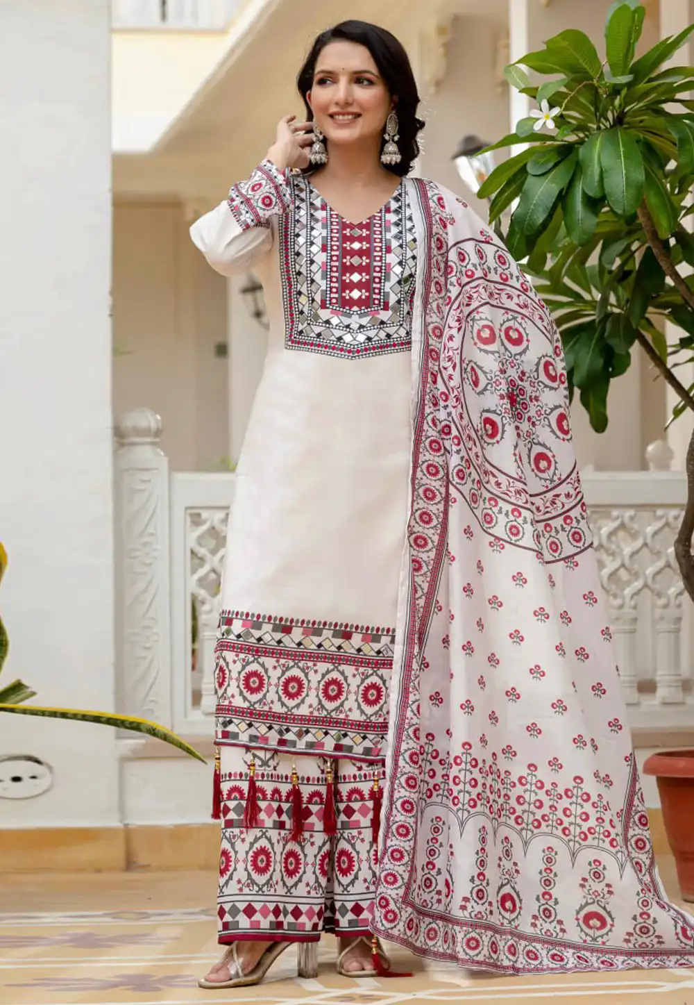 White Muslin Readymade Palazzo Suit 318770