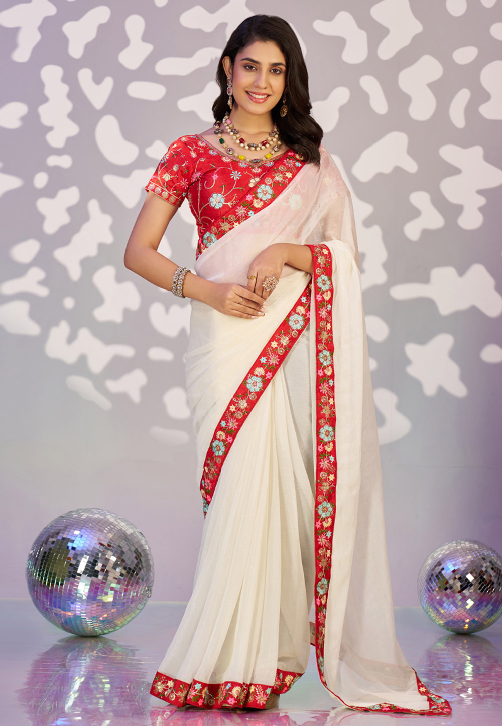 White Shimmer Chiffon Saree With Blouse 323748