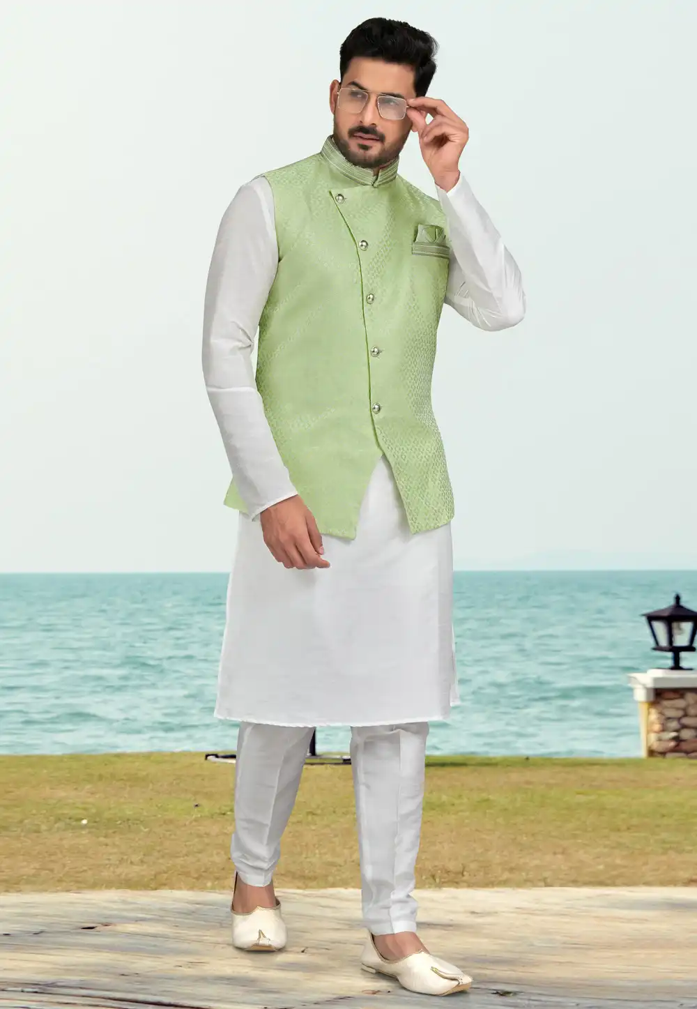White Silk Kurta Pajama With Jacket 279721