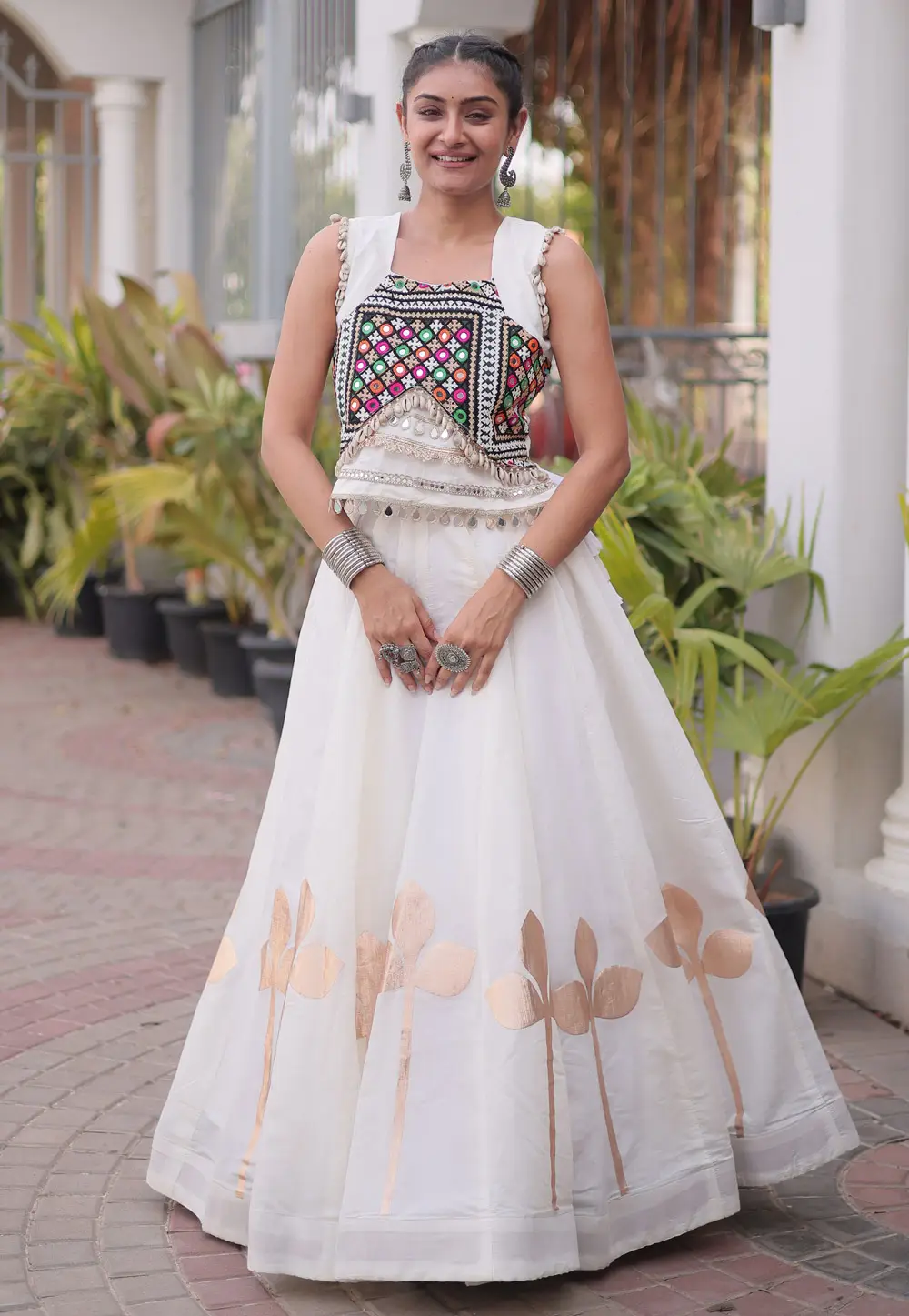 White Silk Navratri Chaniya Choli 333701