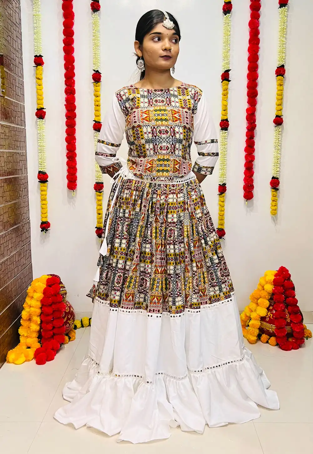 White Silk Navratri Chaniya Choli 289844