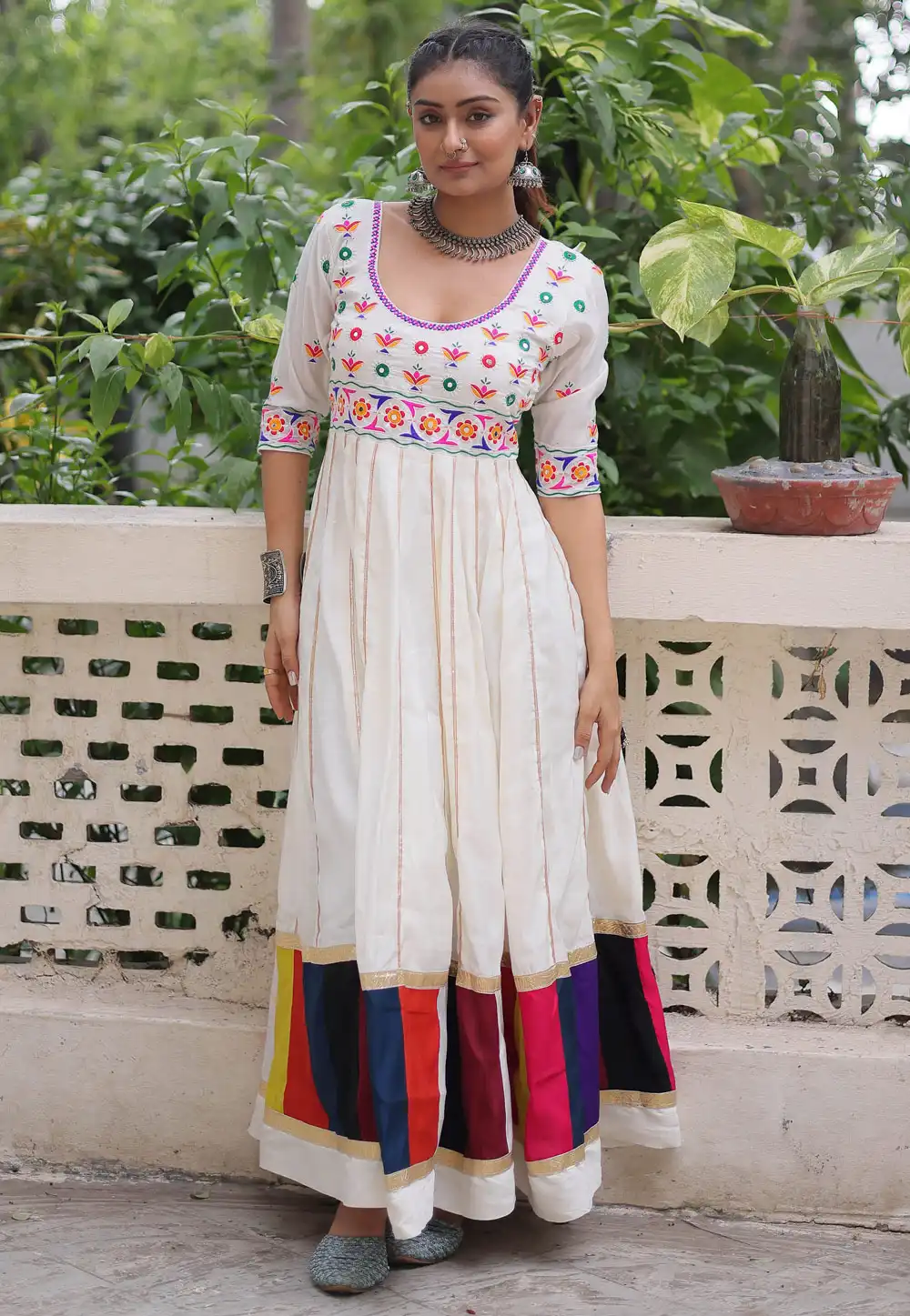White Silk Navratri Wear Gown 315492