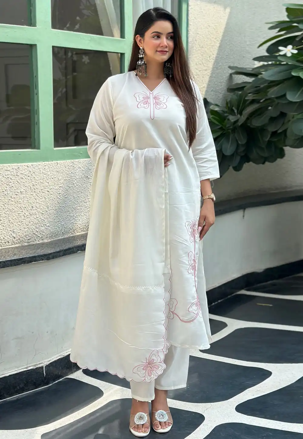 White Silk Readymade Pakistani Suit 325424
