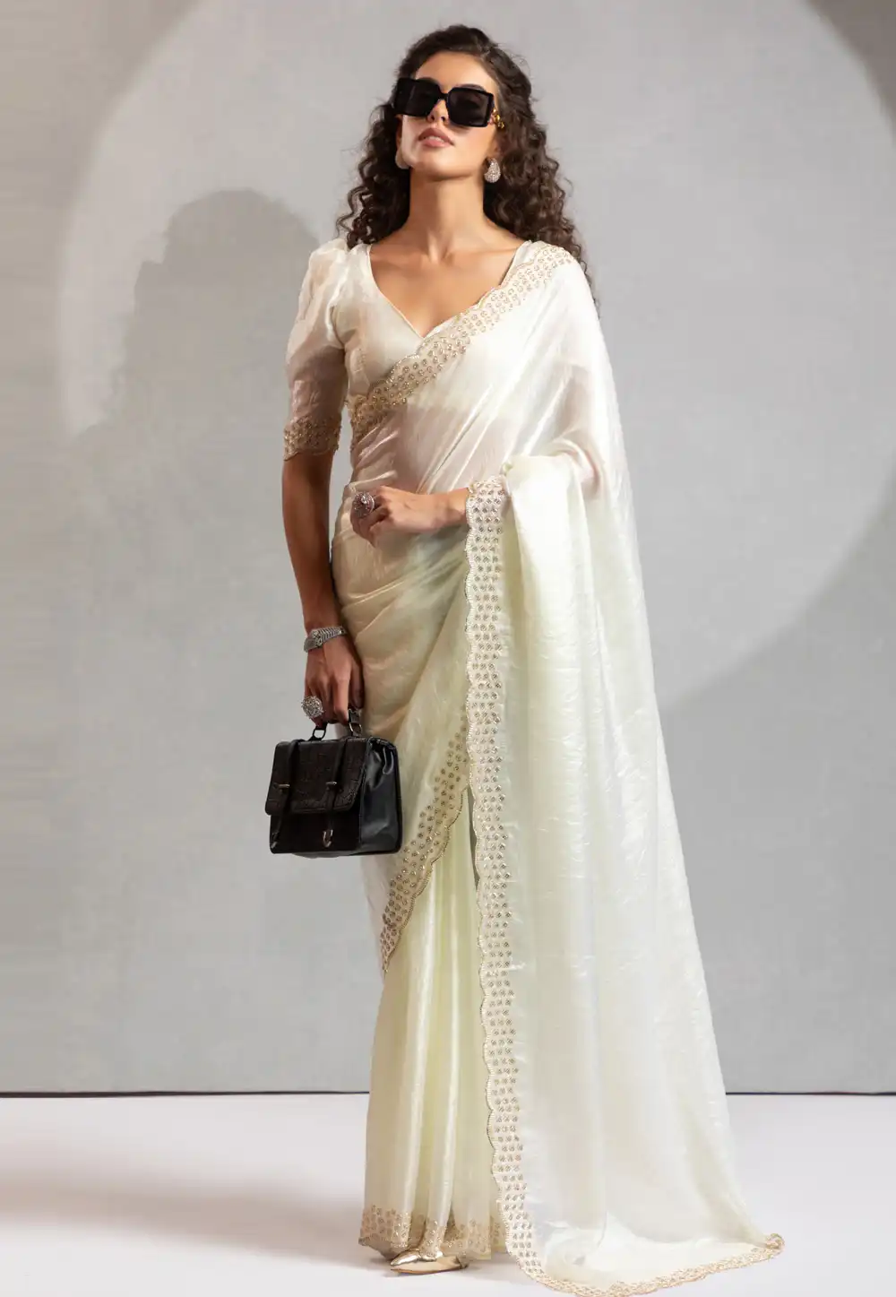 White Silk Saree With Blouse 313579