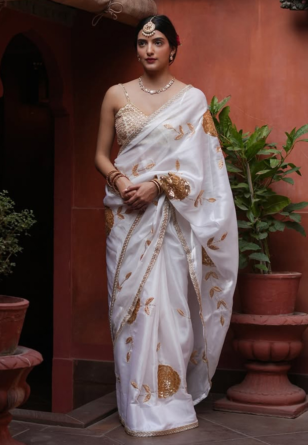 White Silk Saree With Blouse 320403