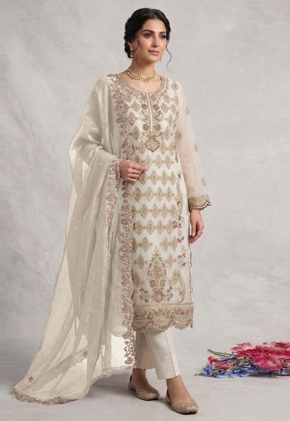 White Silk Straight Suit 329592
