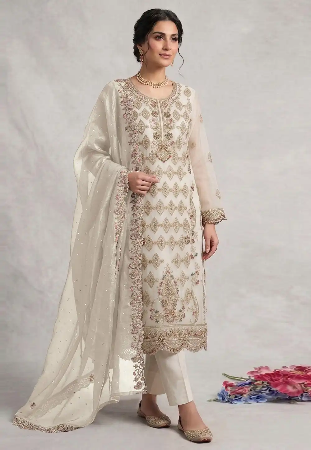 White Silk Straight Suit 329592