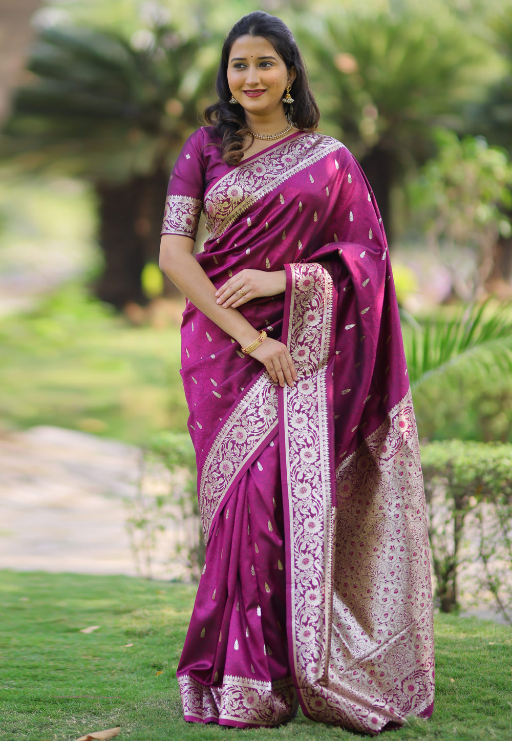 Wine Banarasi Silk Saree With Blouse 328075