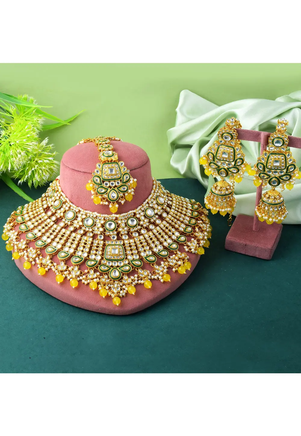 Yellow Alloy Necklace Set With Earrings and Maang Tikka 331551