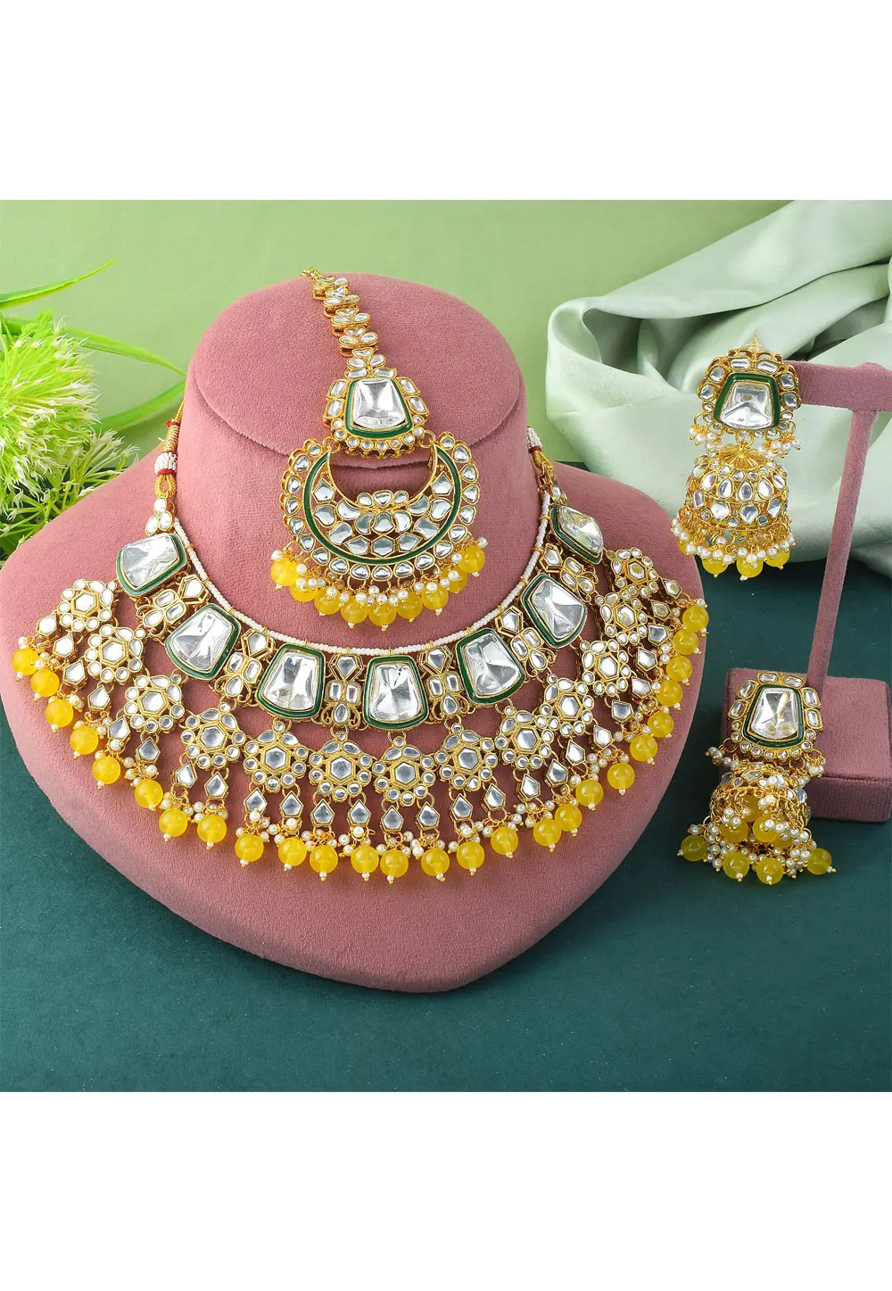 Yellow Alloy Necklace Set With Earrings and Maang Tikka 331661