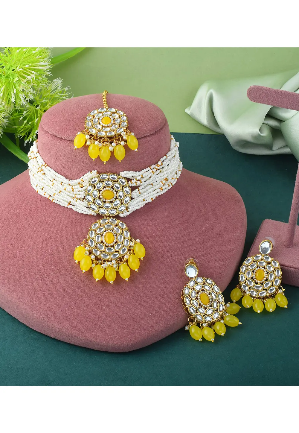 Yellow Alloy Necklace Set With Earrings and Maang Tikka 331645