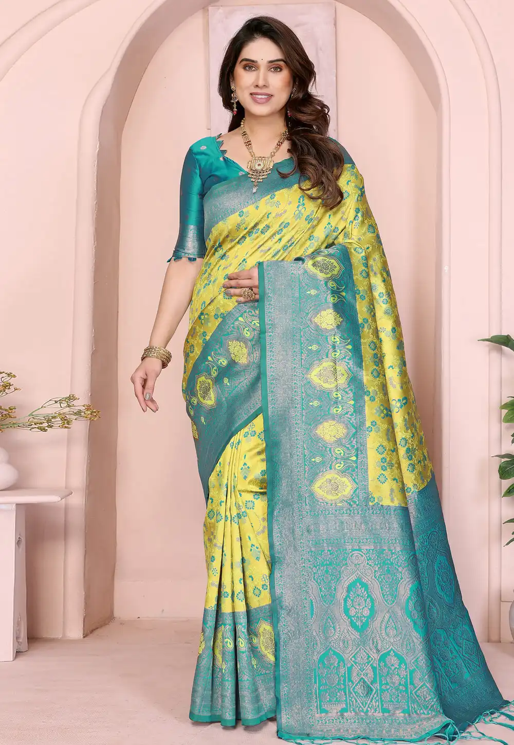 Yellow Banarasi Silk Saree With Blouse 314423