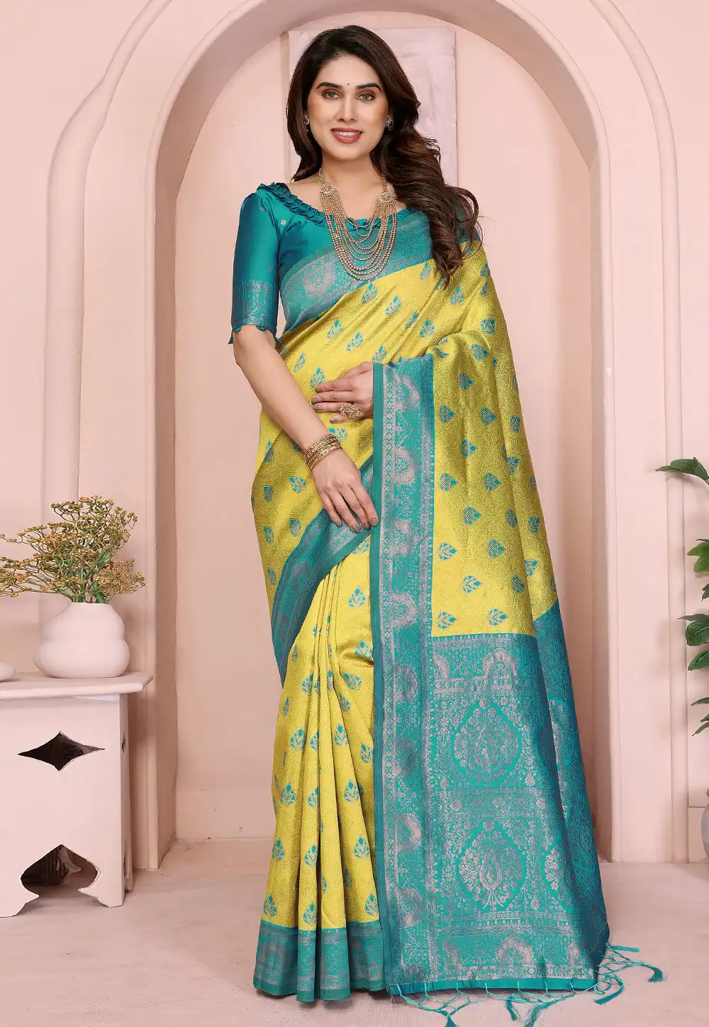 Yellow Banarasi Silk Saree With Blouse 314431