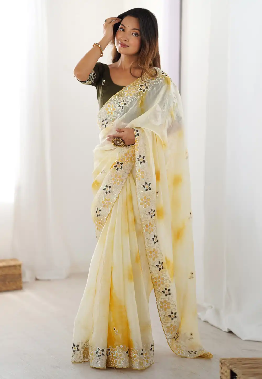 Yellow Organza Saree With Blouse 318290