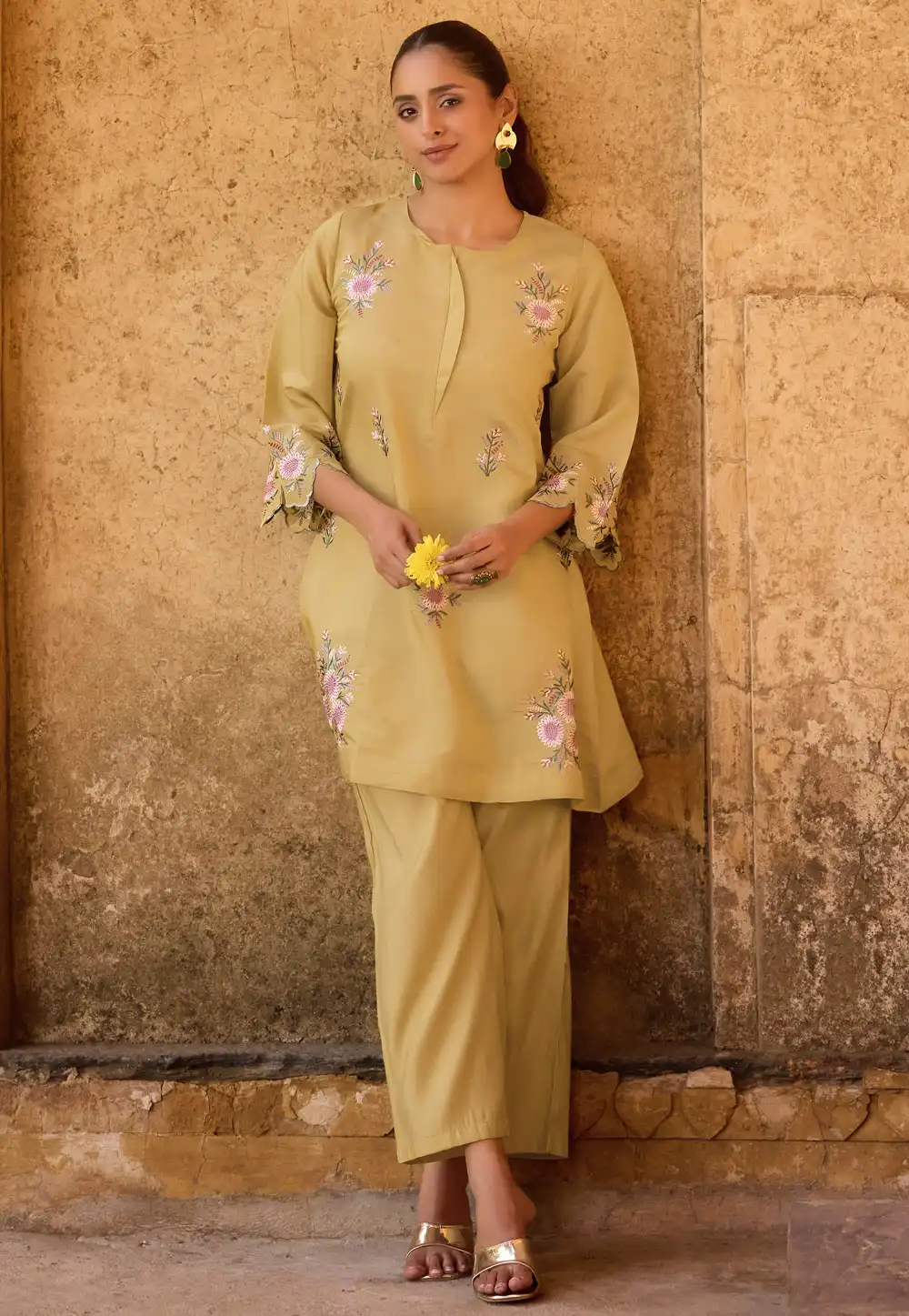 Yellow Silk Co-Ords Set 322697