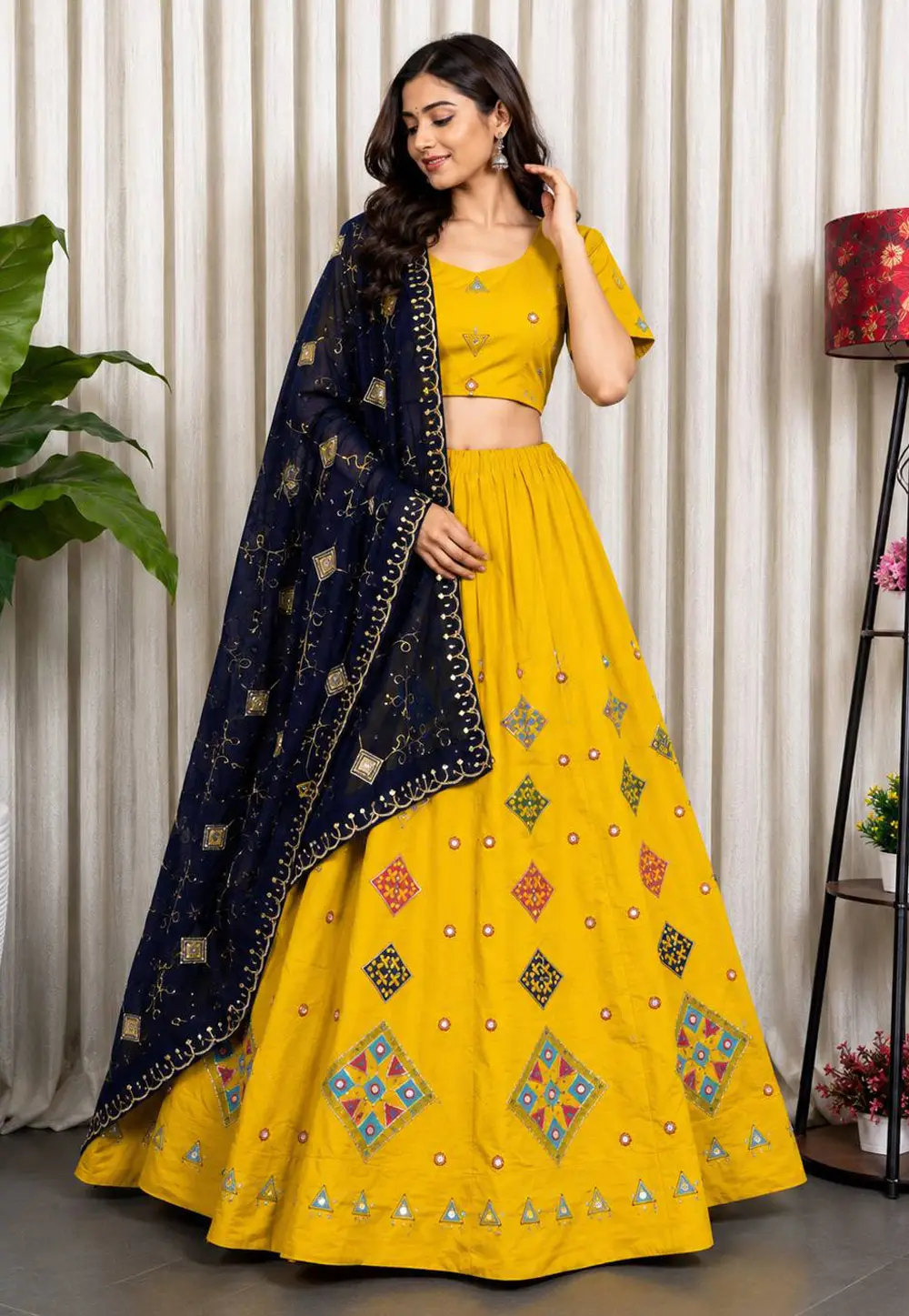 Yellow Silk Navratri Chaniya Choli 332498