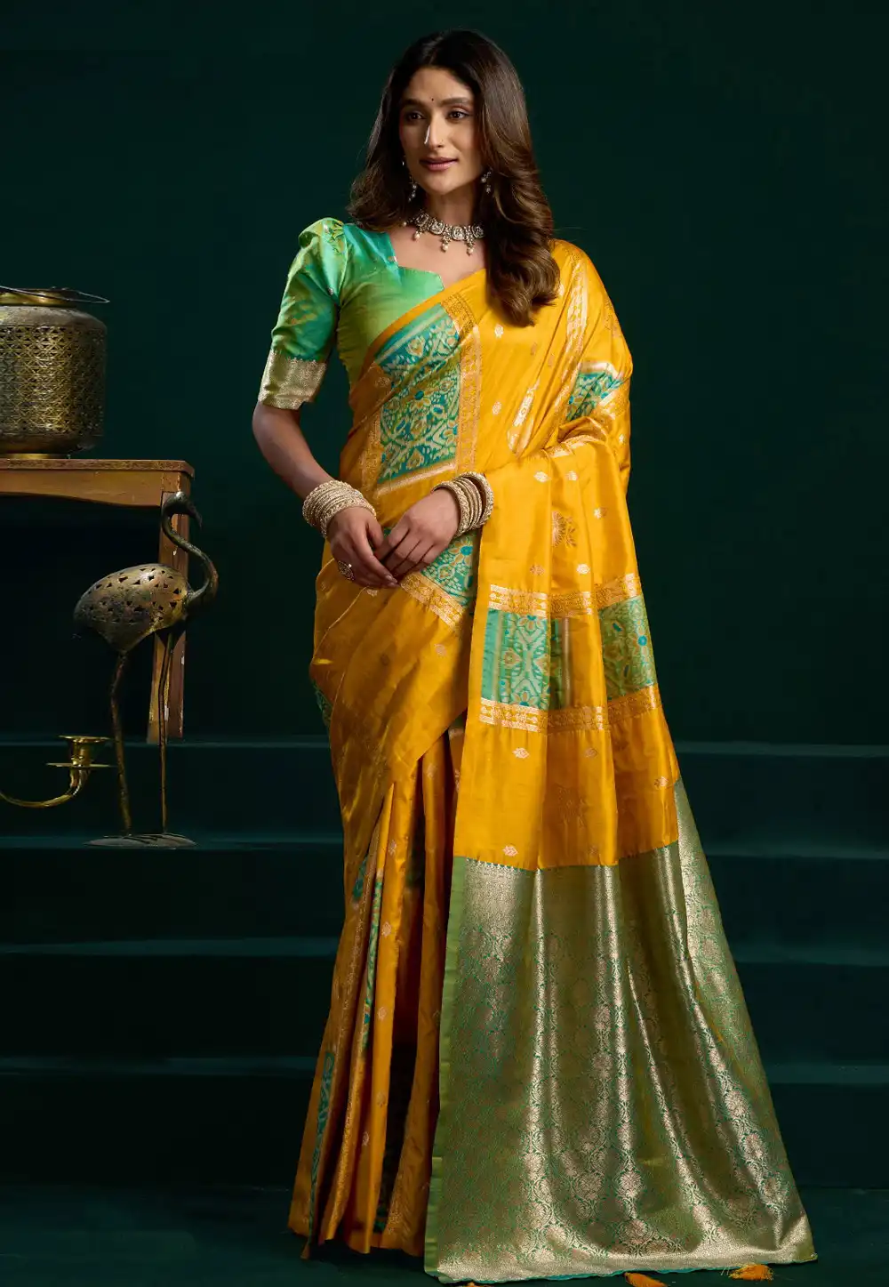 Yellow Silk Saree With Blouse 327367