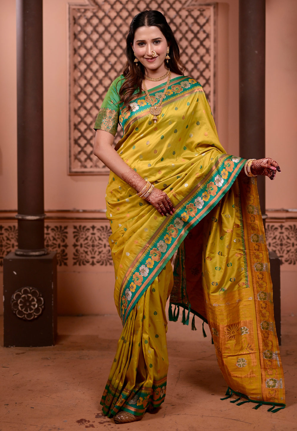 Yellow Silk Saree With Blouse 327762